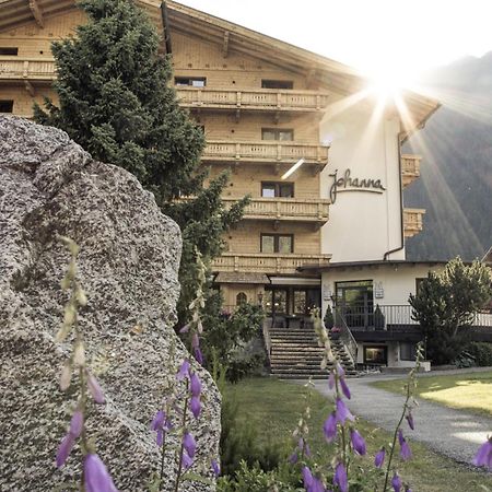 Hotel Johanna Mitten Im Oetztal Umhausen Kültér fotó