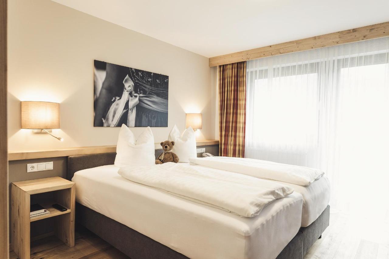 Hotel Johanna Mitten Im Oetztal Umhausen Kültér fotó